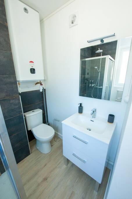Appartement Proche Gare Routiere Fougeres Ngoại thất bức ảnh